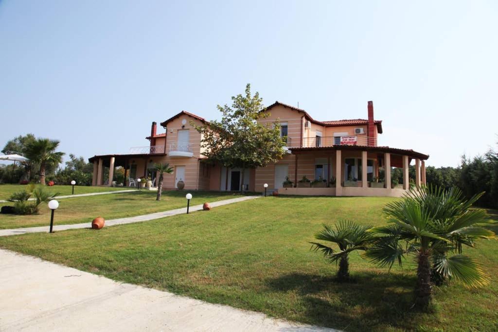 Wonderful Villa With Great View In Posidi-Каландра Экстерьер фото